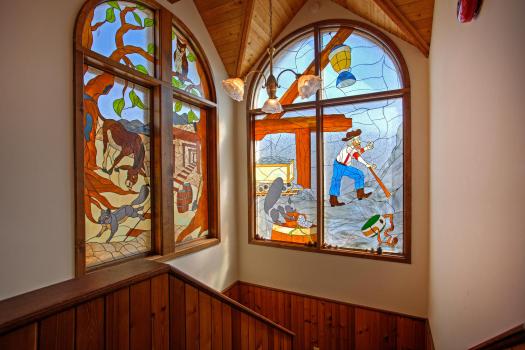 stainedglass_photo_20792148-1500x1000