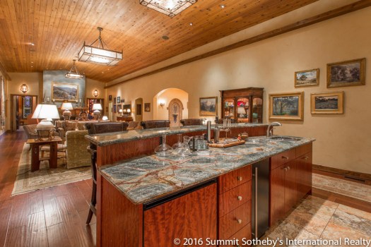 4275quarrymtnrd_bar-3