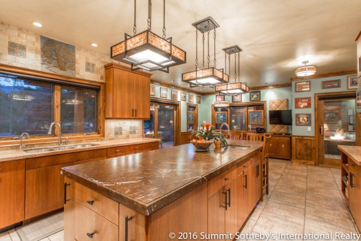4275quarrymtnrd_kitchen-3